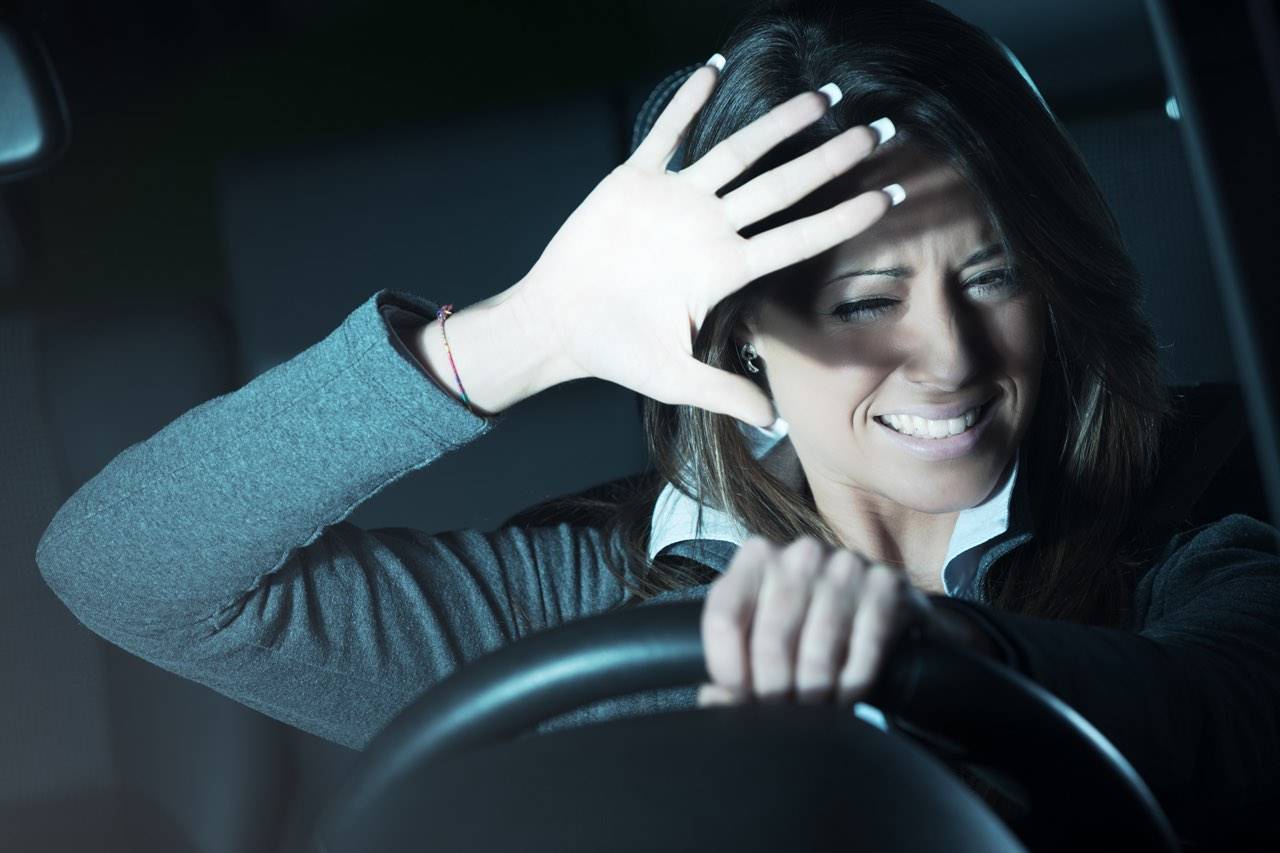 Badanie widzenia zmierzchowego i reakcji na olśnienie – dlaczego to kwestia medyczna, a nie psychologiczna?